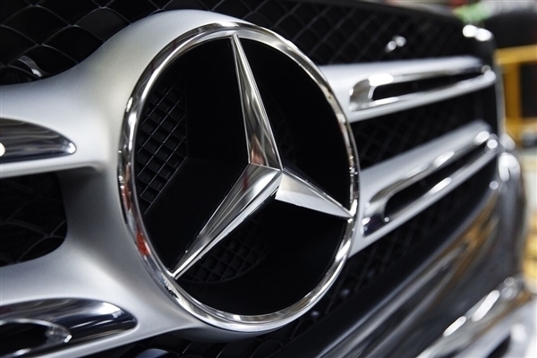 2025年销量、业绩双暴跌!奔驰中国首位中国籍CEO段建军离任