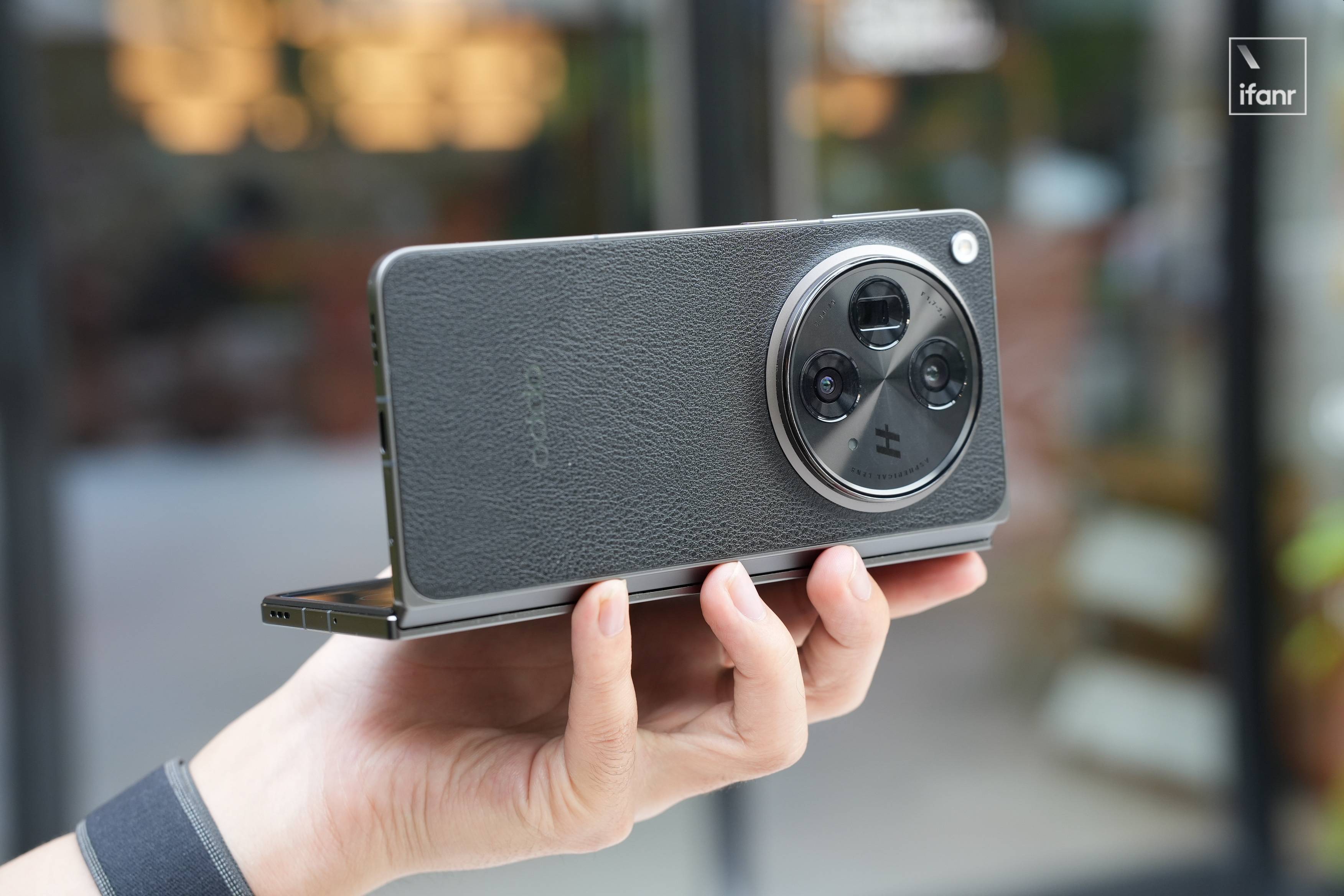 我们都误解了折叠屏|明日后视镜