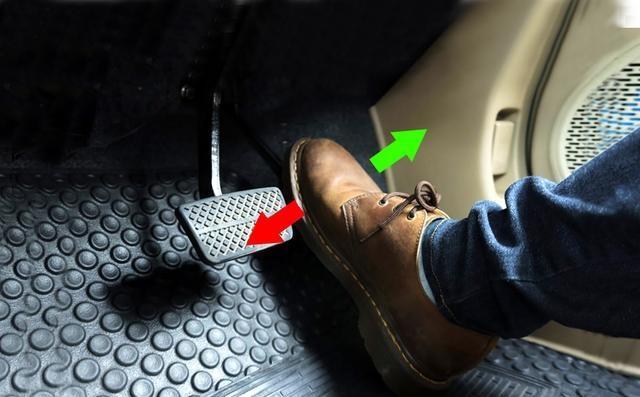 跑高速的期间：踩到120再滑行100，反复操作，的确会更省油吗-有驾