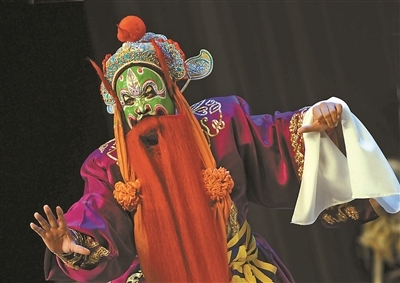 大师版《牡丹亭》 侯少奎饰判官摄影/王晓溪