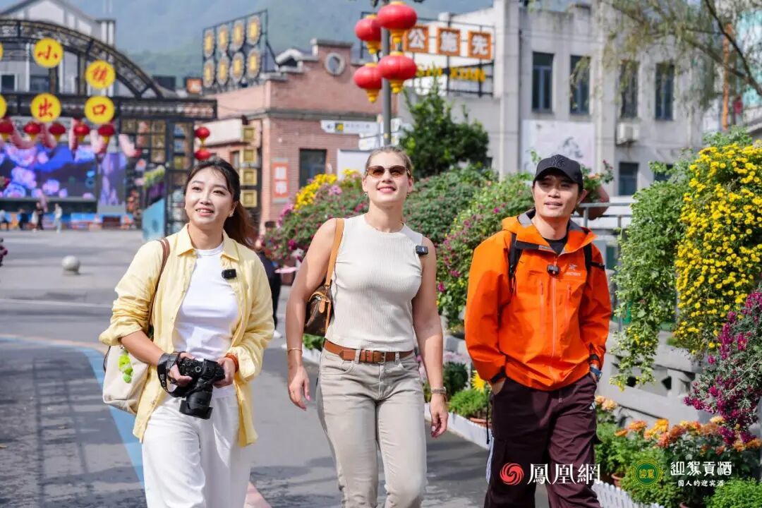 以善迎驾，向光而行——凤凰网行动者联盟公益盛典再度携手迎驾贡酒，共启向善新篇