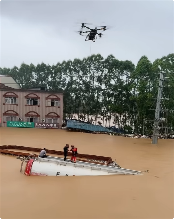 广西洪水救援黑科技 这次无人机立大功了