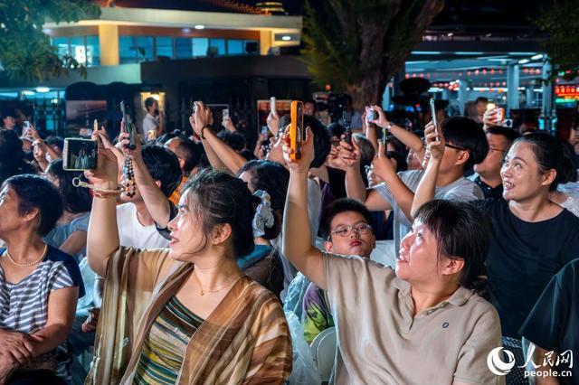 现场气氛热烈。人民网 林铭贤摄