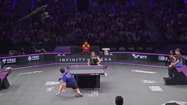 还记得樊振东是怎么打雨果吗？王皓目睹，小胖暴力美学压制