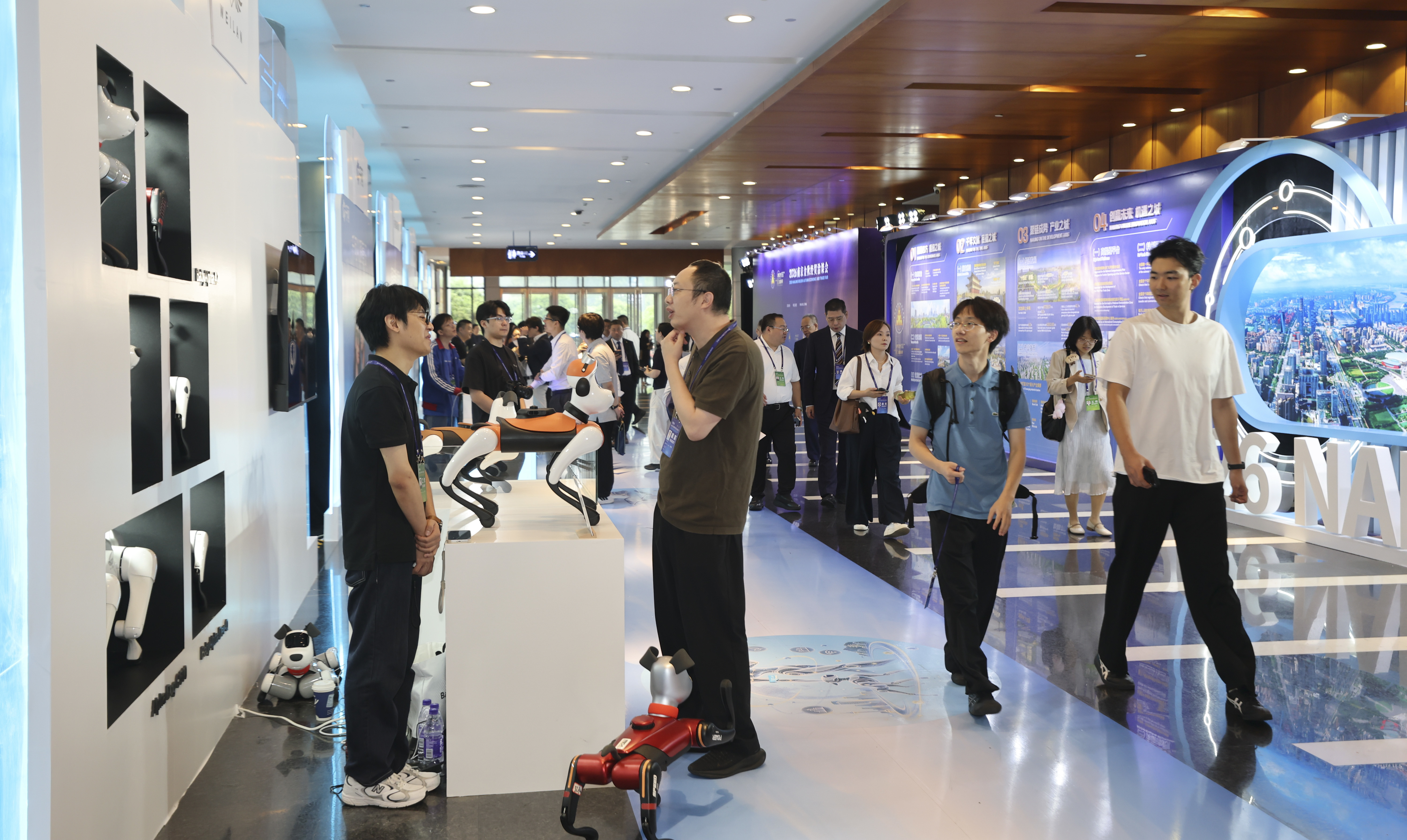 2026南京金秋经贸洽谈会现场展位。南京日报/紫金山新闻记者 冯芃 戚珂嘉 摄