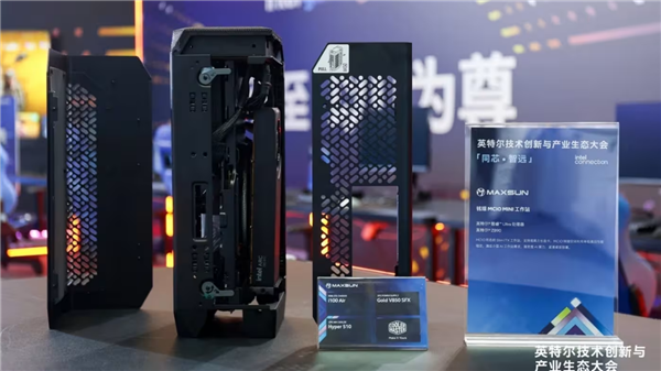 显卡不插主板了!铭瑄Z890 ITX主板用MCIO接口外接显卡