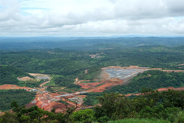 几内亚西芒杜铁矿