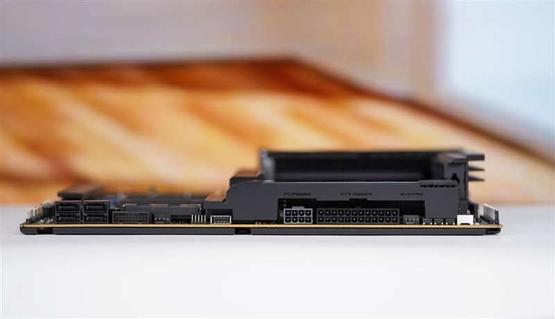 AMD X3D最强优化!七彩虹iGame X870E Vulcan OC V14火神主板评测:专属优化 温度更低性能更强