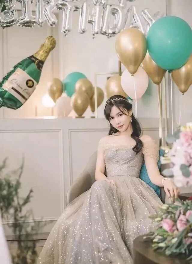 “名媛版”曹译文