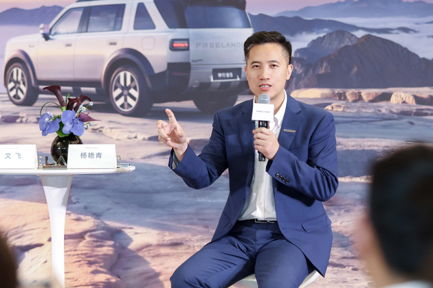 “战损车”登台与5000份信任：神行者8不卷“速成”，只谈“长期”