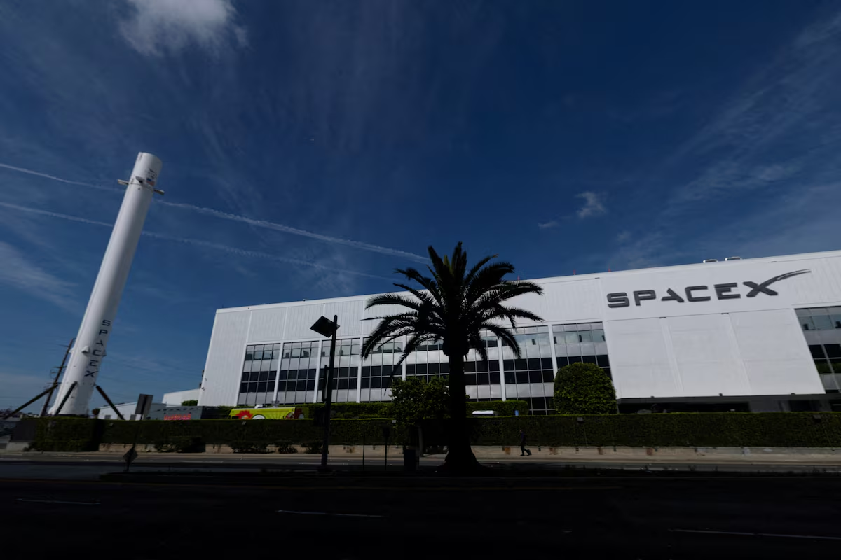 SpaceX工厂 资料图 图源：外媒