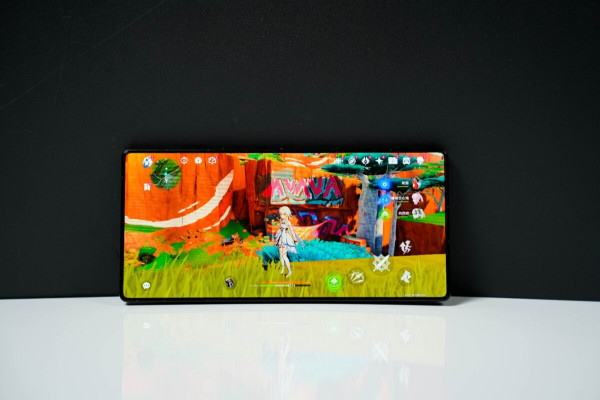 红魔 12 Pro+简评：打破刻板印象，电竞旗舰不止有硬核性能