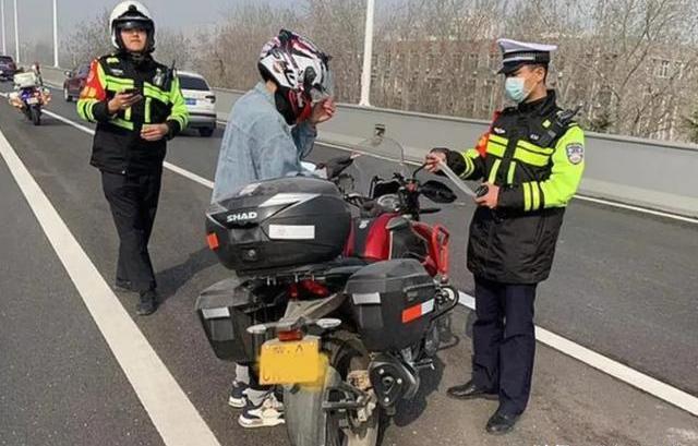 摩友真实心声曝光：取消报废标准只是治标，还路权才是解决通勤焦虑的唯一出路-有驾