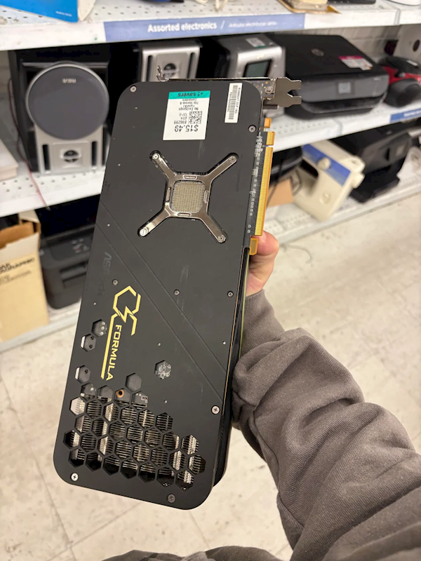 只须100块钱！无敌运道淘到绝版的AMD RX 6950 XT旗舰显卡