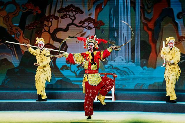 第十一届云南省花灯滇剧艺术周开幕式演出。 受访者供图
