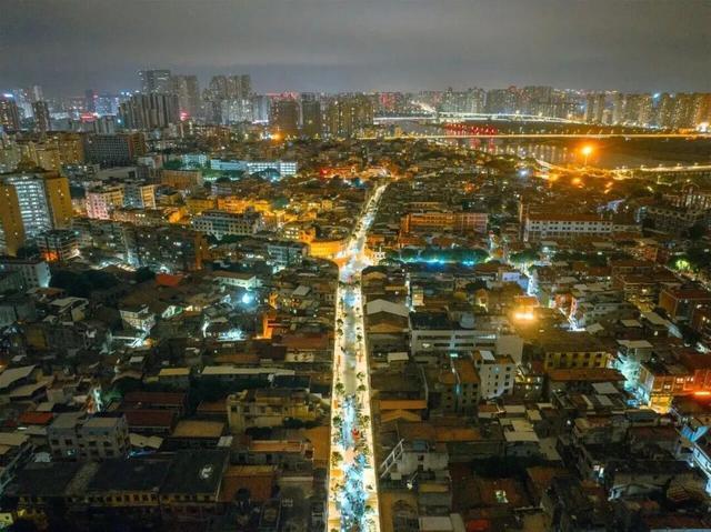 《城南夜景》张永定摄