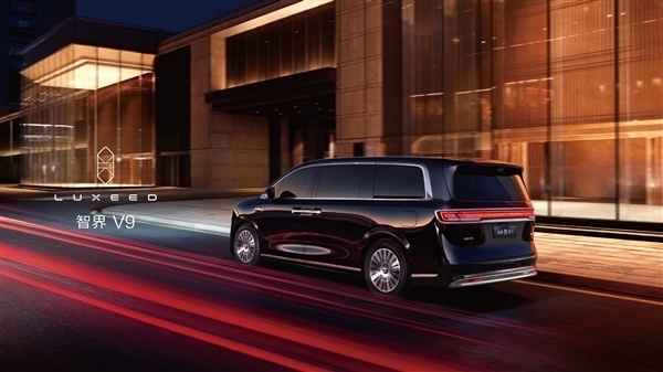 余承东官宣智界V9四款配色:车漆历经超100道工序 经得起细品