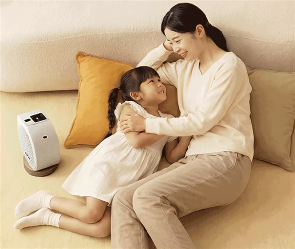 明基GV32便携式投影首发3499元:独特旋转角度投影设计