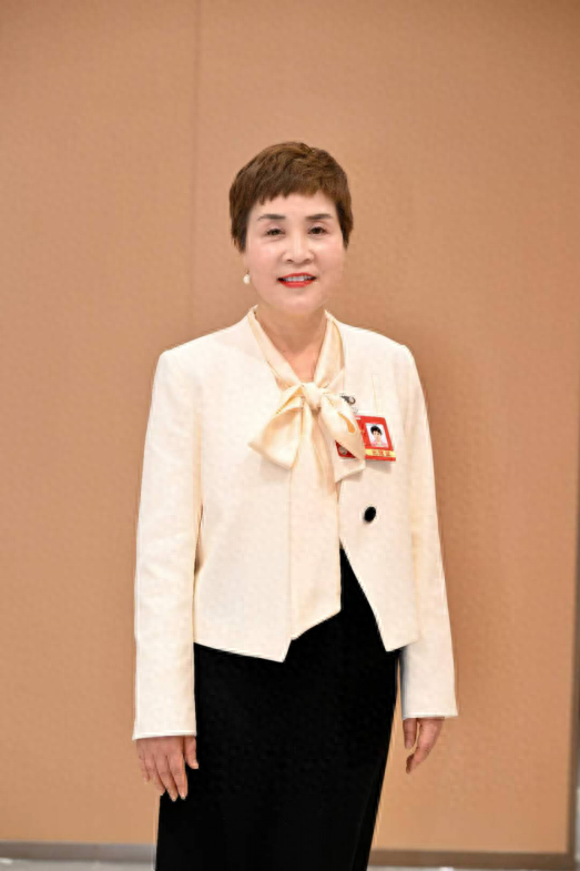 （全国政协委员、重庆市贸促会会长 邓琳/受访者供图）