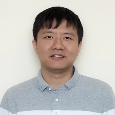 邓煜（图源：北京大学国际数学研究中心）