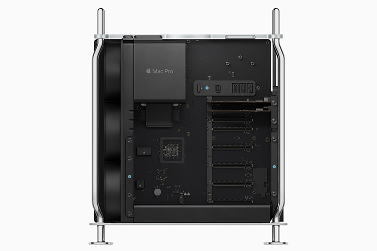 Apple-WWDC23-Mac-Pro-M2-Ultra-Mac-Pro-internal-230605.jpg