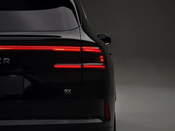 极氪8X，宝马看了也得恍惚