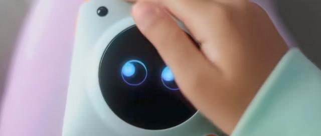 今年首个AI硬件爆款!冲上全国Top 1,腾讯前AI大牛入局 | 智东西对话创始人