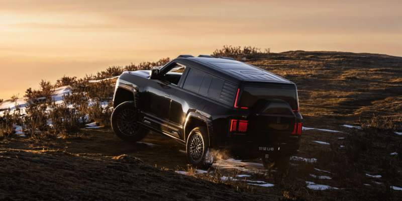 适合家用的百万级SUV：仰望U8家用场景适配