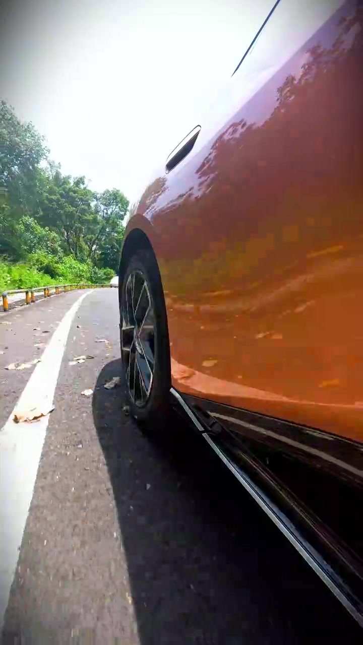 喜欢有个性的旅行车 买阿维塔06T 合适么？