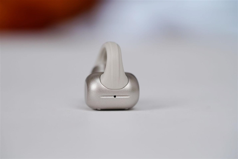 299 元卷出天际！哈趣 Ace1 耳机评测：自带 AI 翻译与会议纪要 它真能平替千元旗舰