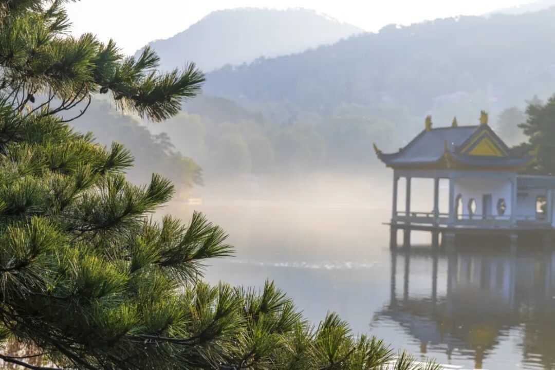 摄图网_702215102_庐山如琴湖_(企业商用).jpg