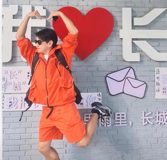 吴奇隆 不赚钱也是这个立场 用行动表明坚定立场
