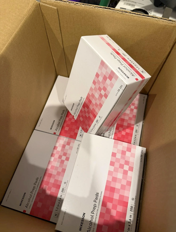 买一块三星990 PRO 2TB SSD却收到10块：价值3.3万元