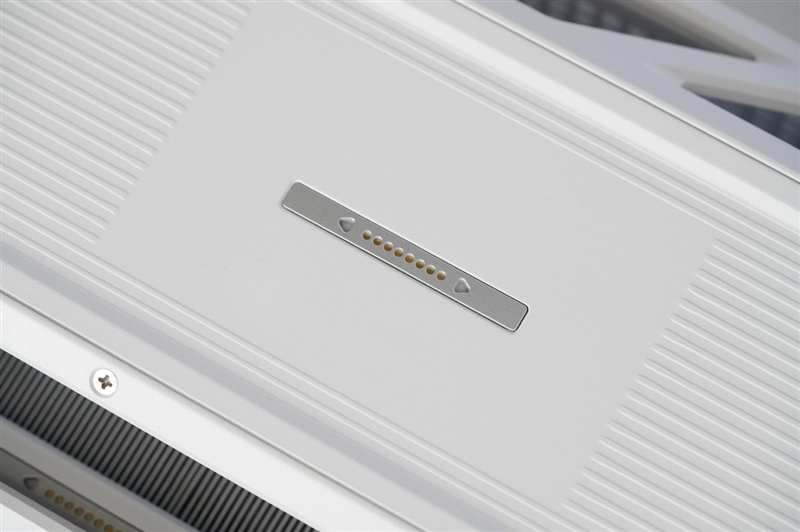 满血塞进RTX 5080与锐龙9 9950X3D!七彩虹iGame LAB Vulcan Armor火神战甲定制主机评测:地表最强ITX主机