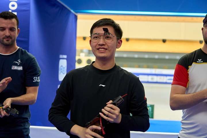 中国选手苏连博凡在射击世界杯慕尼黑站比赛中。图片来自国际射联官网