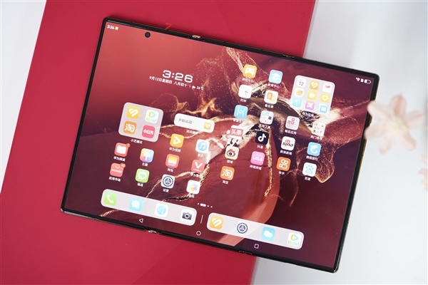 华为9月双旗舰来袭!Mate XT2三折叠打头阵 Mate 90系列压轴