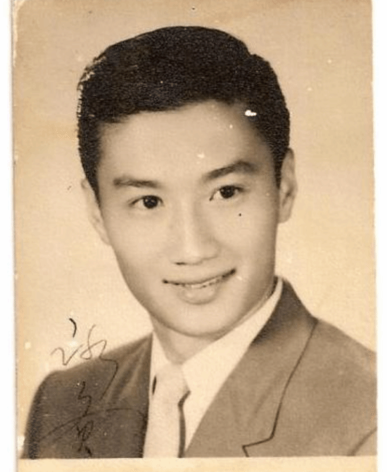 六公主发文悼念谢贤:60年老影帝逝世