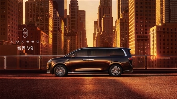 余承东官宣智界V9四款配色:车漆历经超100道工序 经得起细品