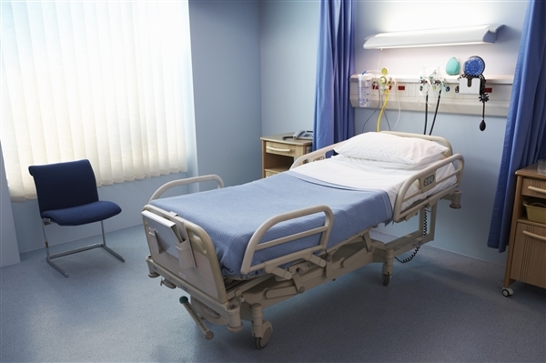 张雪手掌太红 大批网友提醒及时就医 三甲医生:要结合症状综合判断