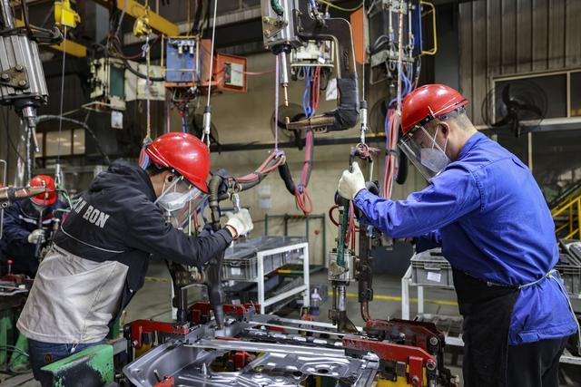 末代性能车！333马力途观R，是大众对燃油时代的真诚告别，还是精明的情怀生意？-有驾