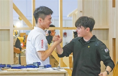 精进技艺 互学互鉴（走进世界技能大赛）