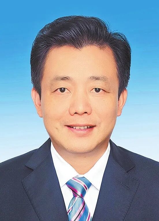 秦国文同志