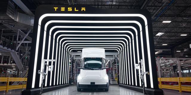 特斯拉Q2营收增26%,马斯克称正构建前所未有的基建实力