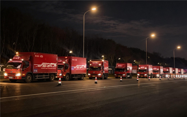 行业首创！京东机器人救护车来了：上门维修 还能美容保养