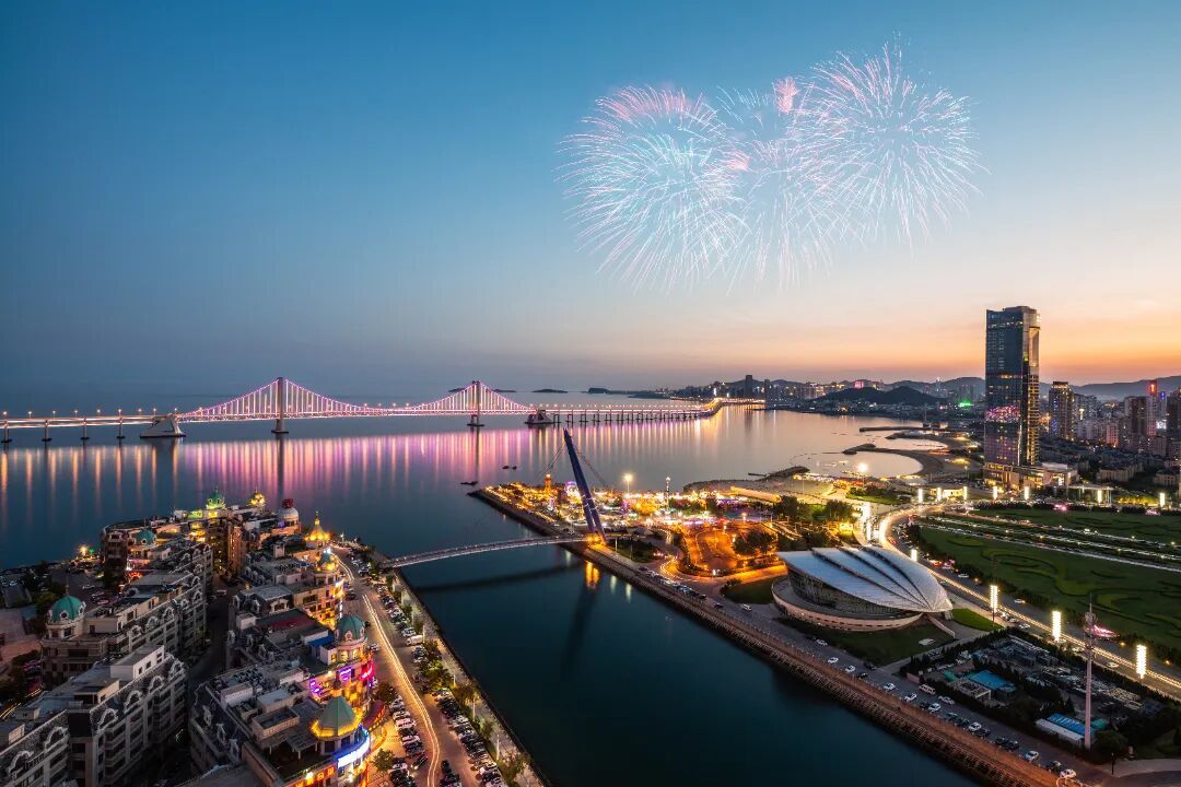 摄图网_501728829_大连星海广场夜景(企业商用).jpg