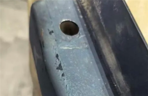 投诉飙升！低价竞争拖累汽车用钢质量：车身开裂生锈成通病