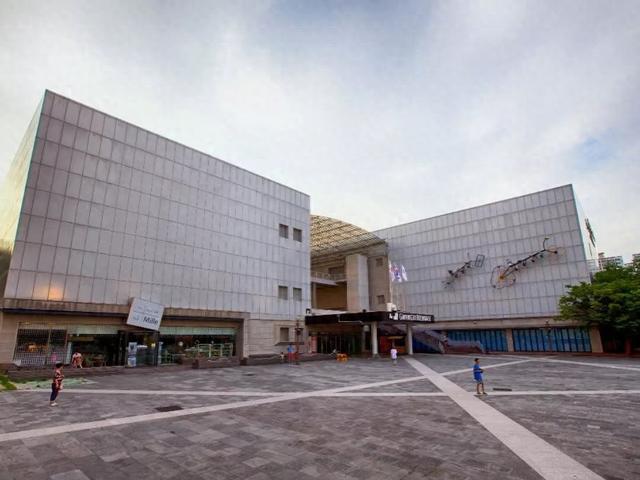 中国馆19名艺术家集体撤展，光州双年展那行英文还挂着