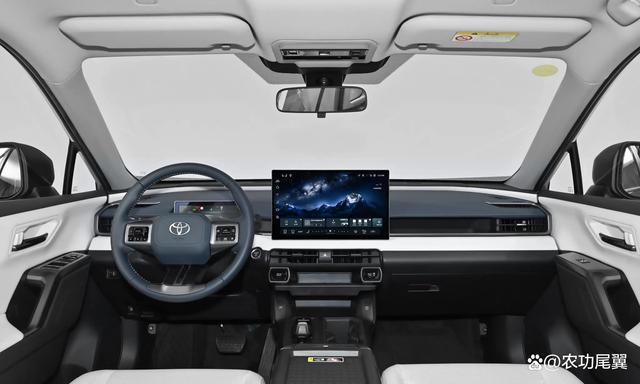 试驾一汽丰田RAV4荣放：2.0L电混双擎，经济耐用操控轻松-有驾
