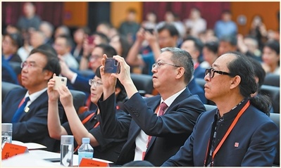 尊医重卫,加快建设健康中国