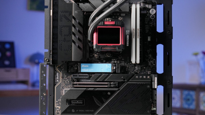 高效低温服务个人AI 佰维M560灵梭PCIe 5.0固态硬盘评测